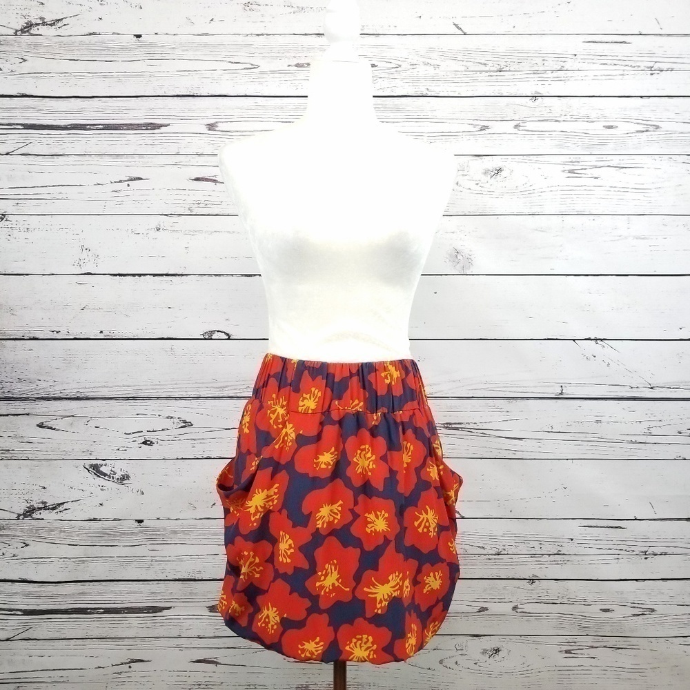 Dolce Vita red blue yellow floral bubble hem 100% silk mini skirt women's size S - Picture 2 of 7